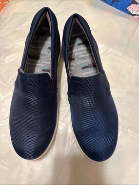 Womens Softwalk Slip-On Casual Sneakers - Navy Blue Size 10 1/2 NWOT